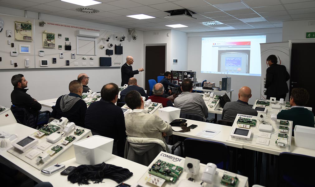 g-combivox-academy-7